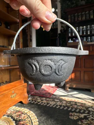 3” Cast Iron Triple Moon Cauldron