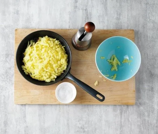 Black Star Frying Pan 28cm