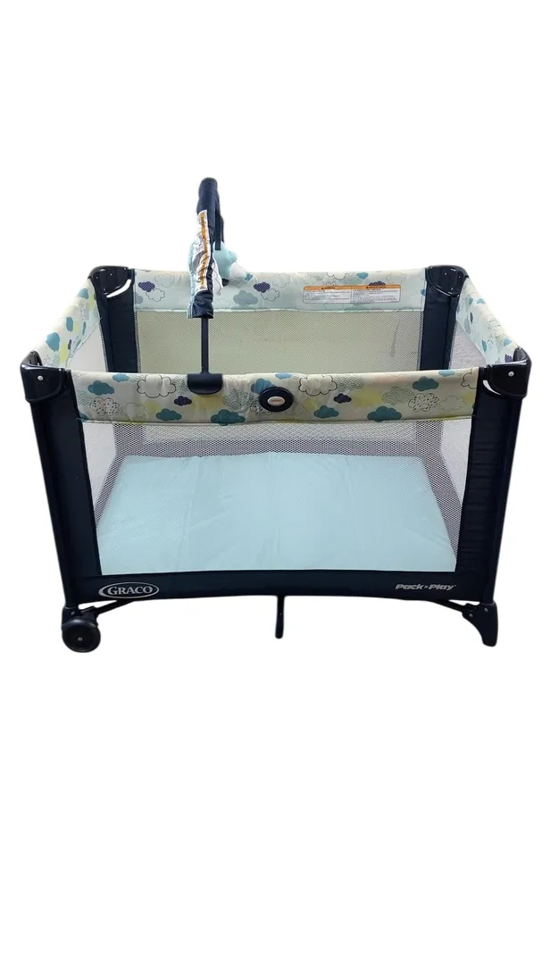 Graco Pack 'n Play On The Go Playard And Bassinet, Stratus