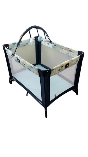 Graco Pack 'n Play On The Go Playard And Bassinet, Stratus