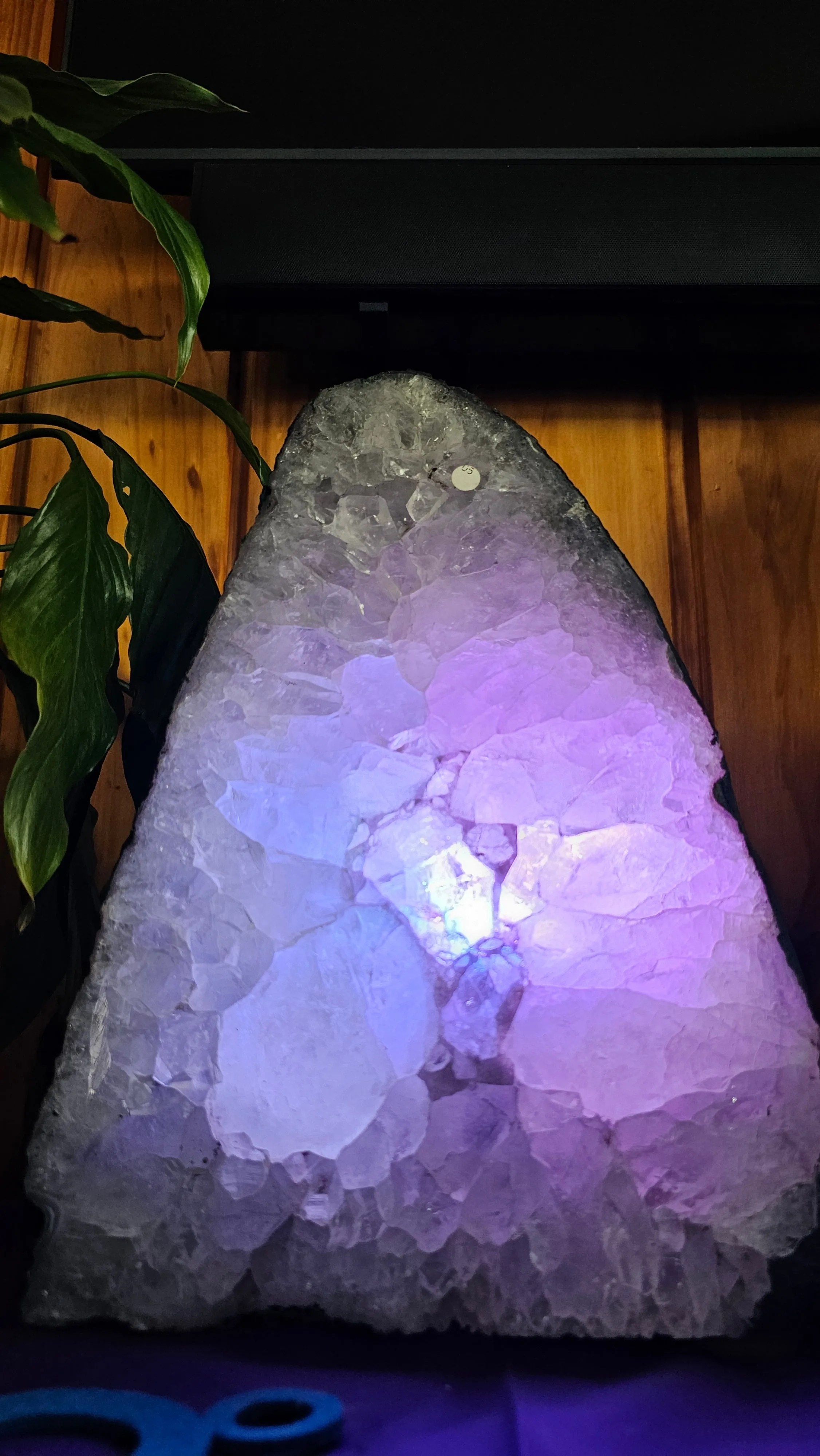 GREEN AMETHYST CRYSTAL LAMP
