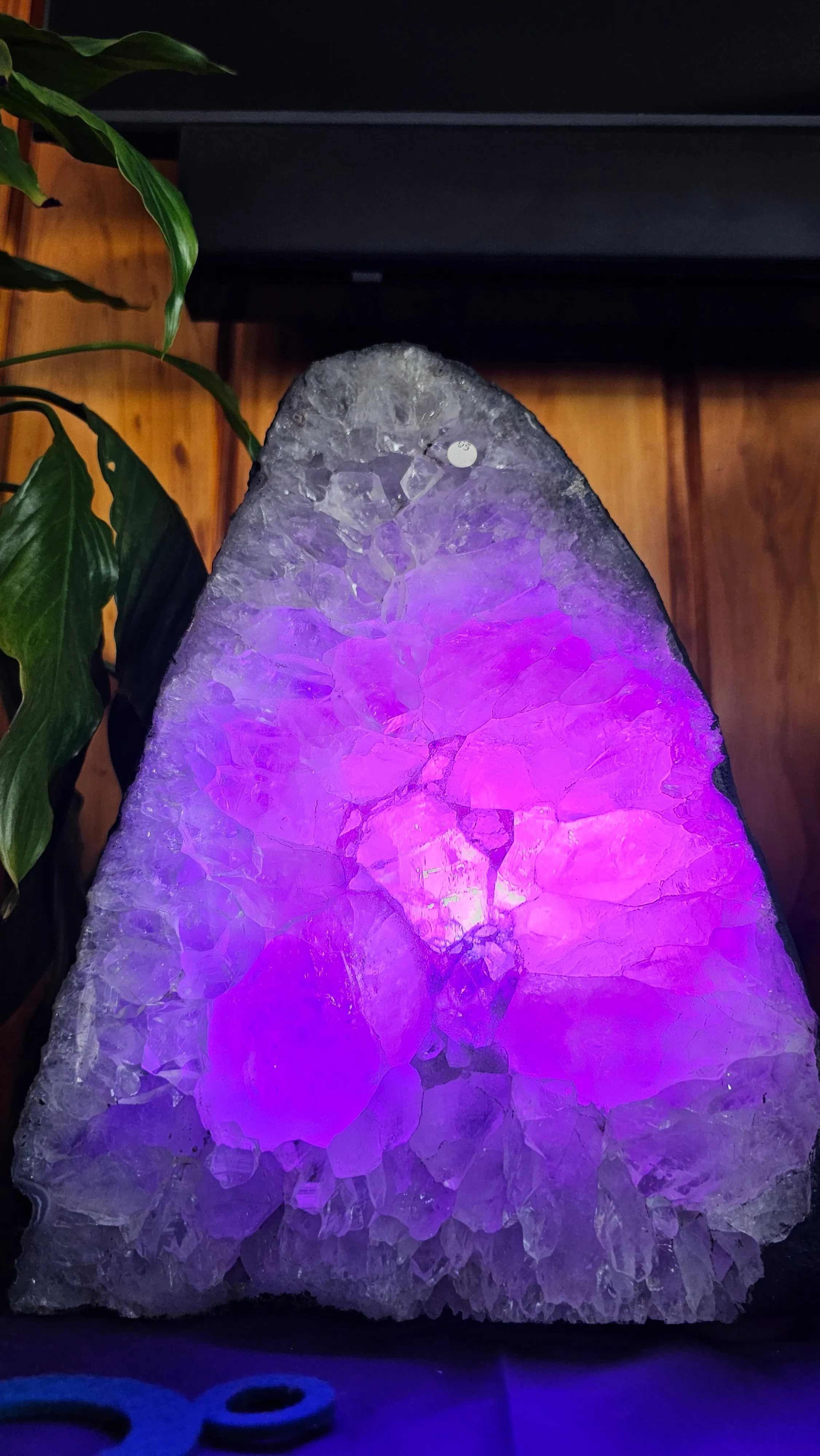 GREEN AMETHYST CRYSTAL LAMP