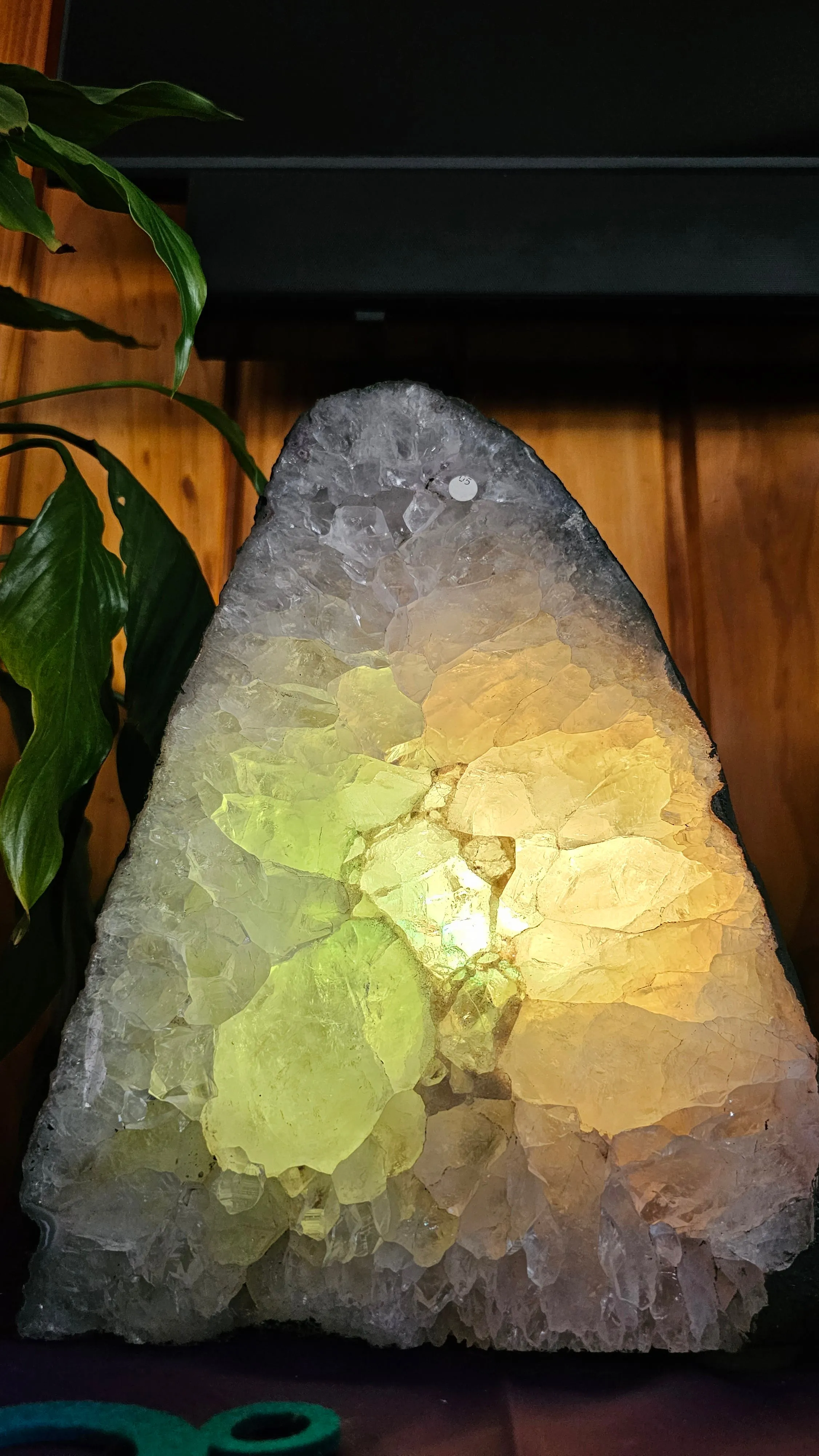 GREEN AMETHYST CRYSTAL LAMP