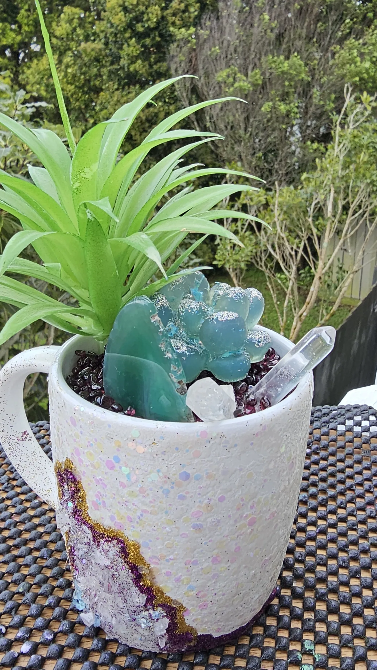 HANDMADE GEODE MUG & CRYSTAL GARDEN