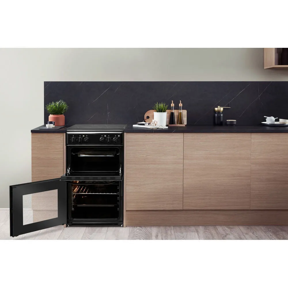 Hotpoint HD5V92KCB Freestanding Electric Ceramic Cooker - Black