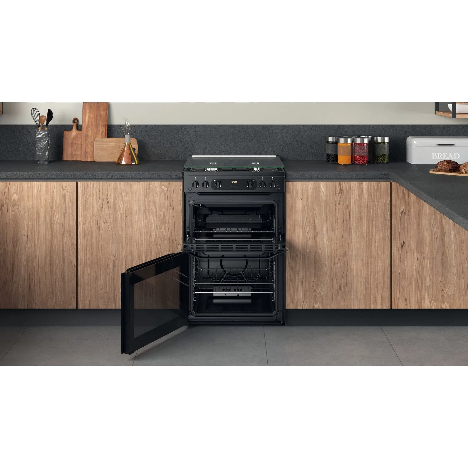 Hotpoint HDM67G0CCB/UK Freestanding Gas Cooker - Black