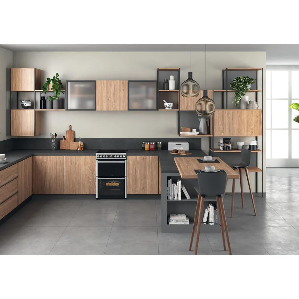 Hotpoint HDM67V8D2CX/UK Freestanding Electric Ceramic Cooker - Silver