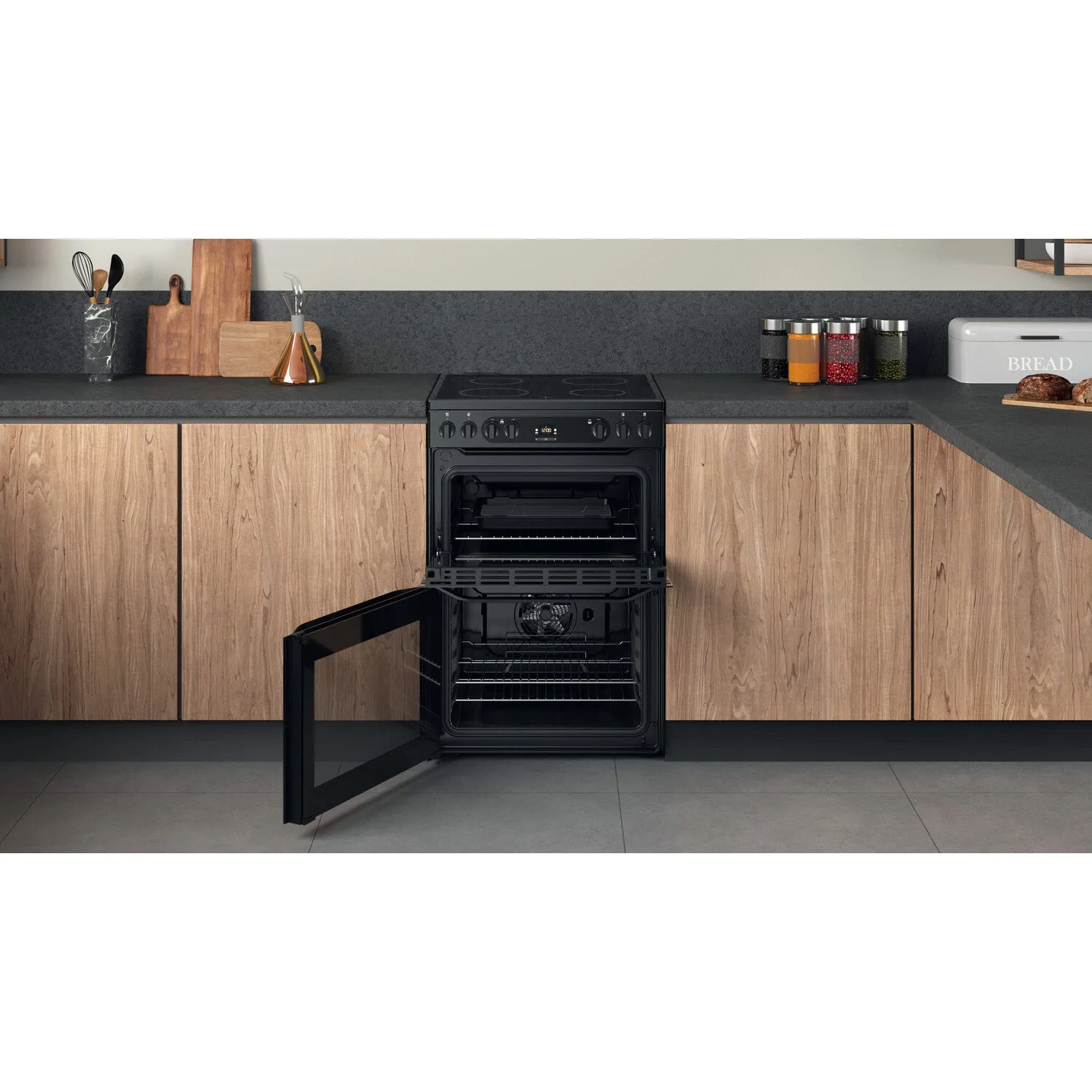 Hotpoint HDM67V92HCB/UK Freestanding Electric Ceramic Cooker - Black, A Rated