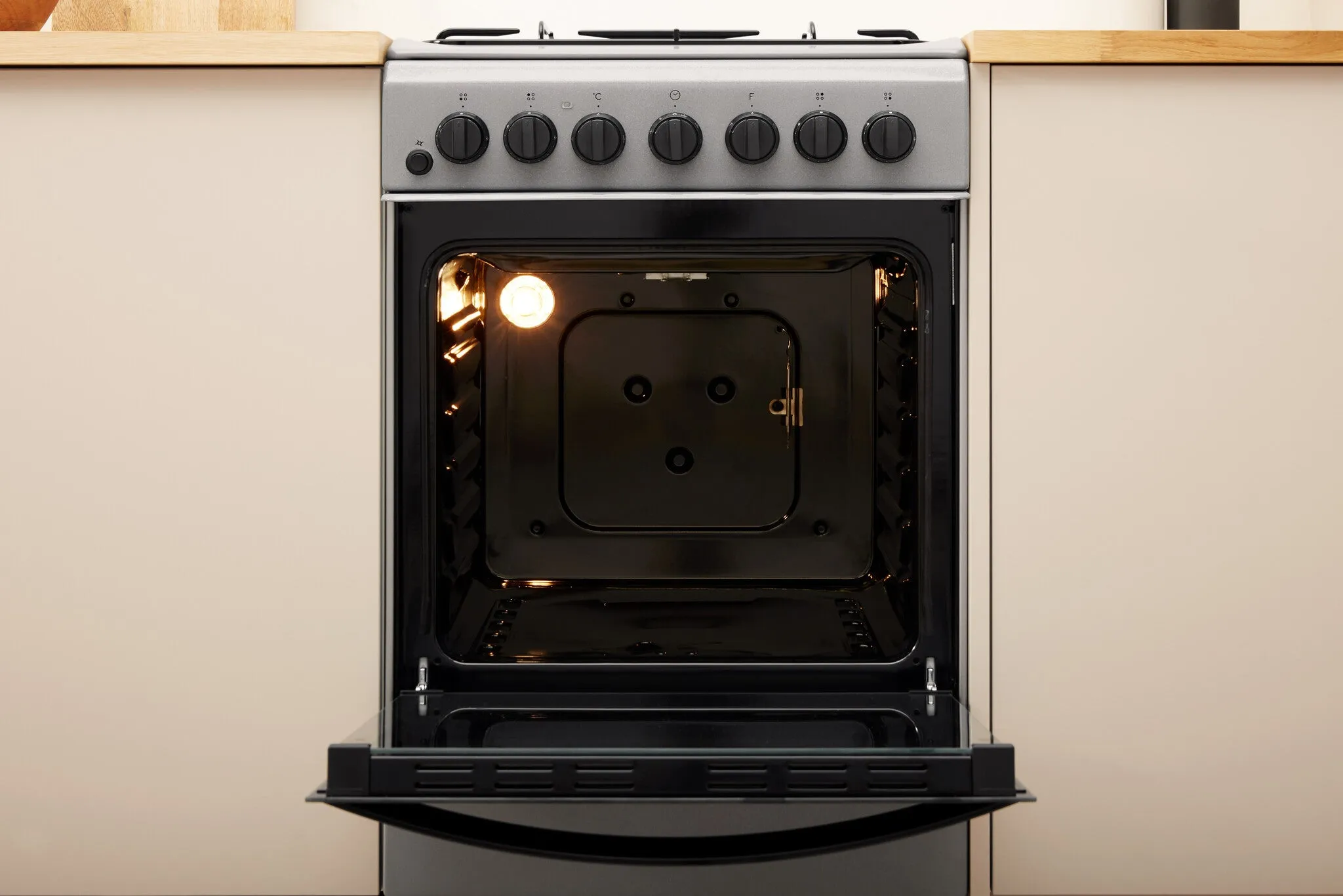 Indesit IS5G4PHSS/UK Freestanding Cooker - Electric, Gas, Black, Stainless Steel