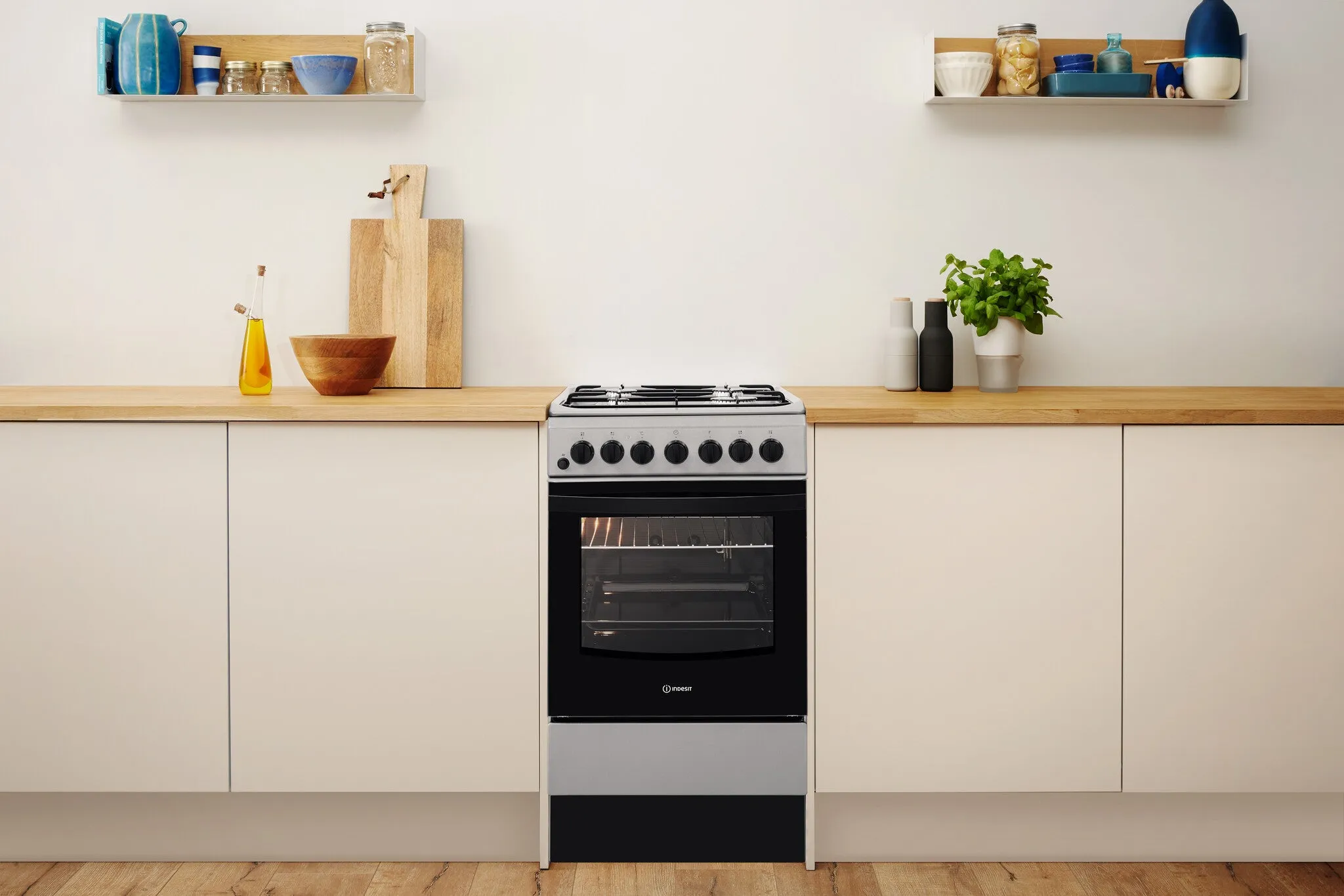 Indesit IS5G4PHSS/UK Freestanding Cooker - Electric, Gas, Black, Stainless Steel