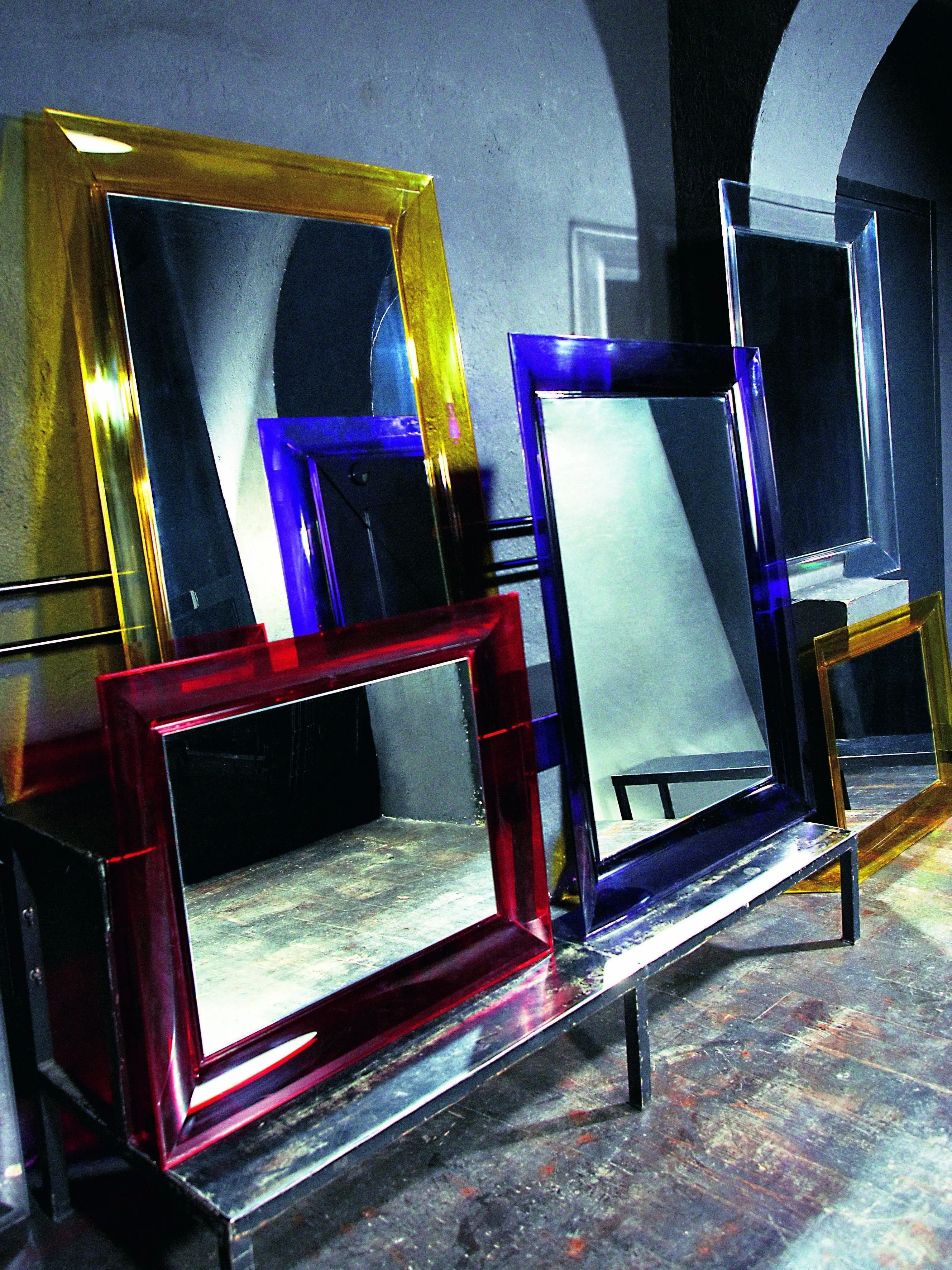 Kartell Francois Ghost Mirror 88x110 Cm, Crystal