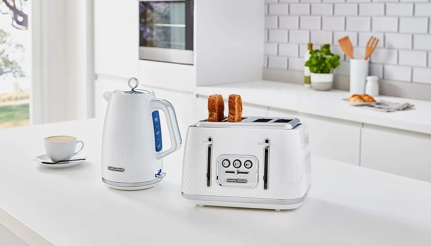 Morphy Richards Verve 1.7 L Kettle - White