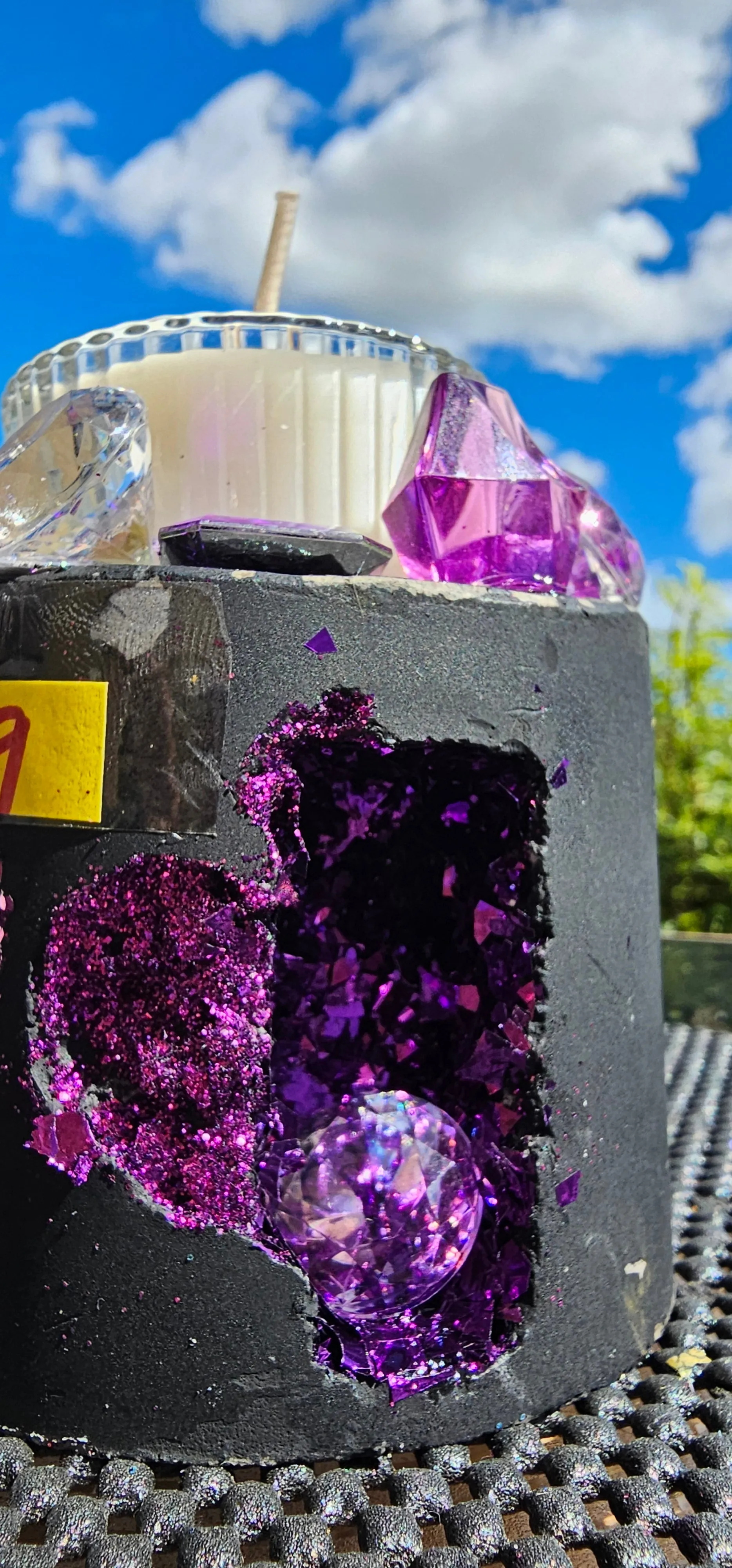 NEW CRYSTAL GEODE CANDLES & HOLDER RANGE