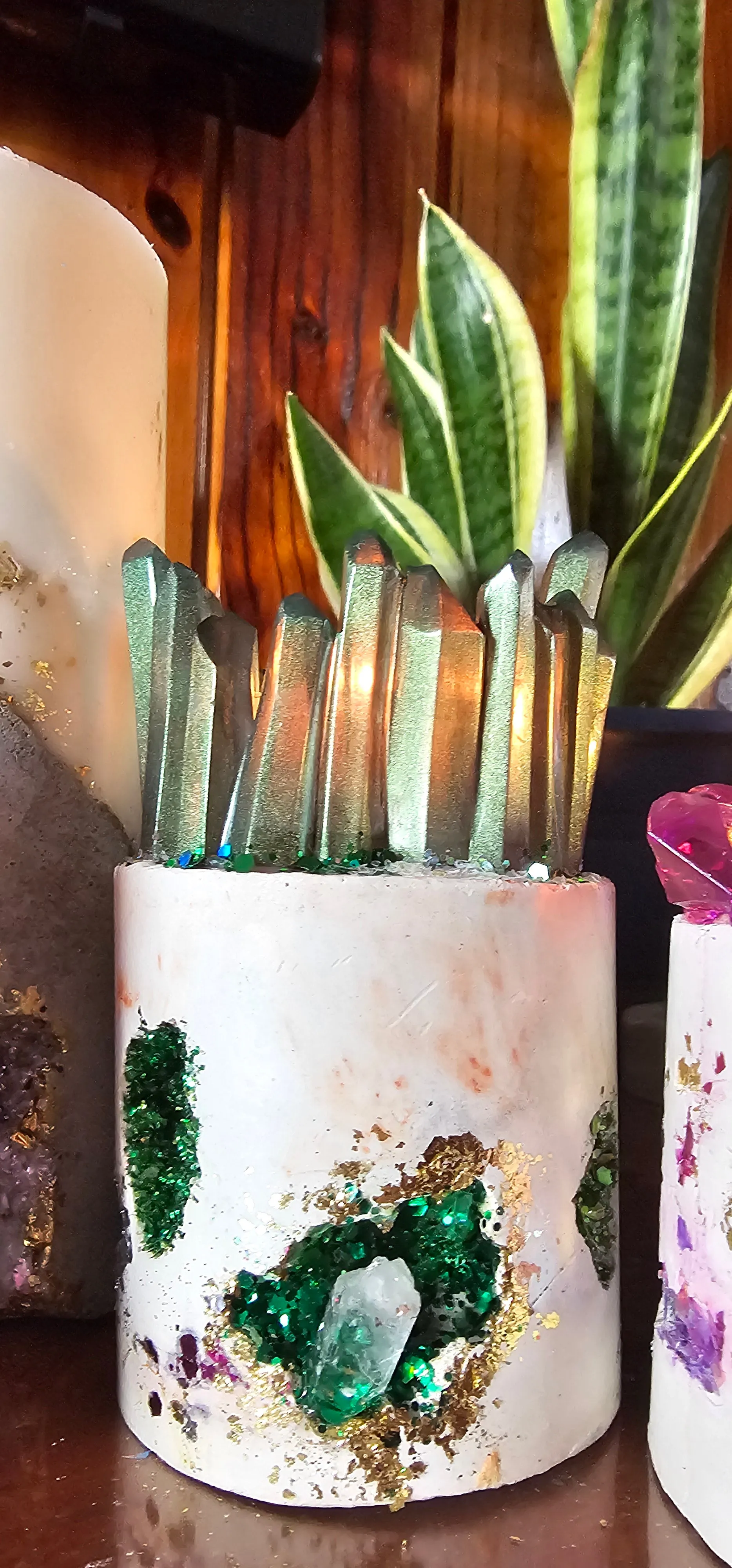 NEW CRYSTAL GEODE CANDLES & HOLDER RANGE