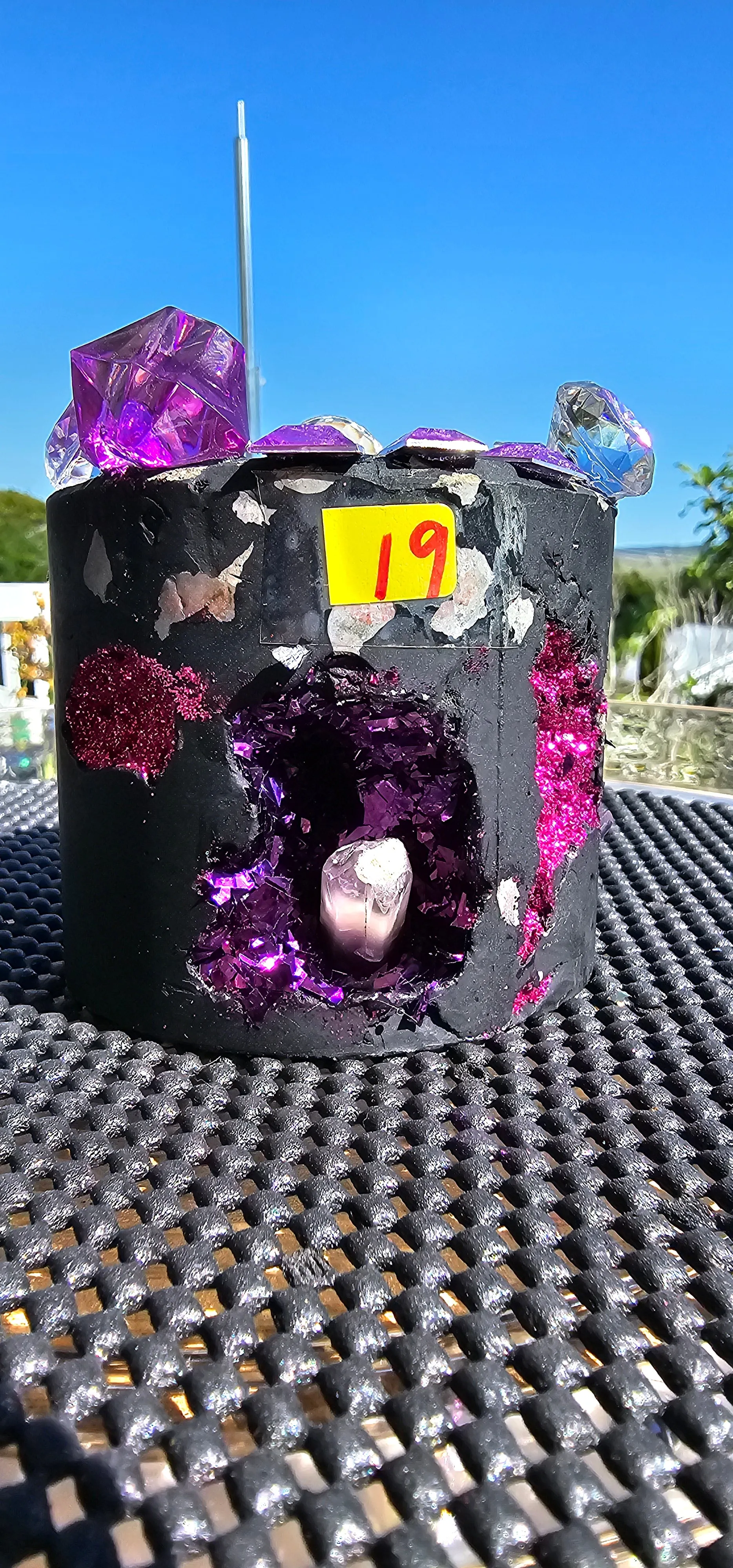 NEW CRYSTAL GEODE CANDLES & HOLDER RANGE