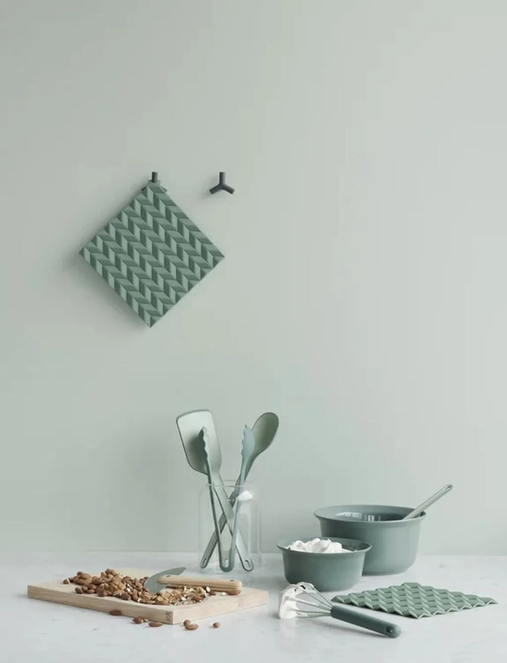 Rig Tig Hold On Potholder, Grey