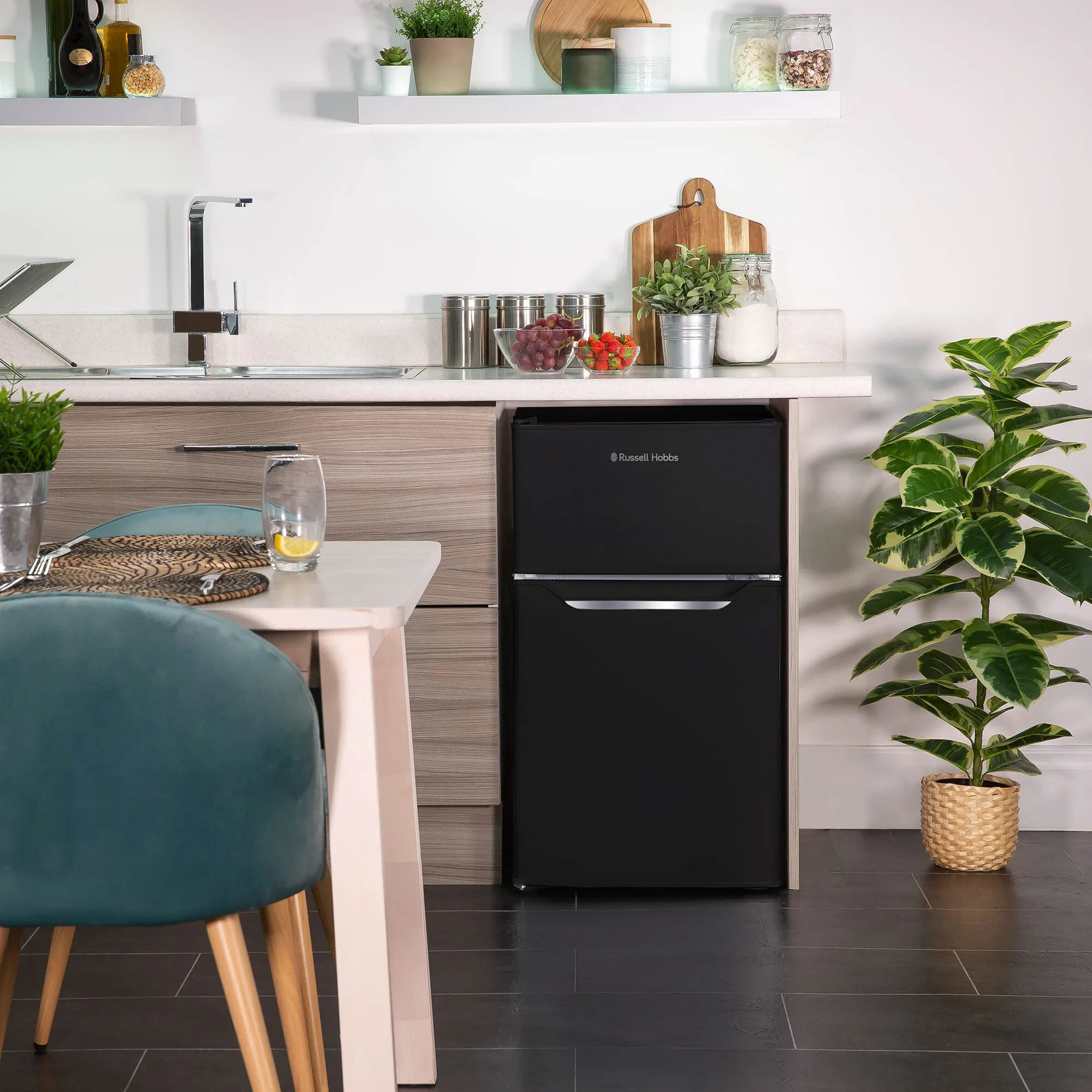 Russell Hobbs RH48UCFF2B fridge-freezer Freestanding 85 L F Black, White