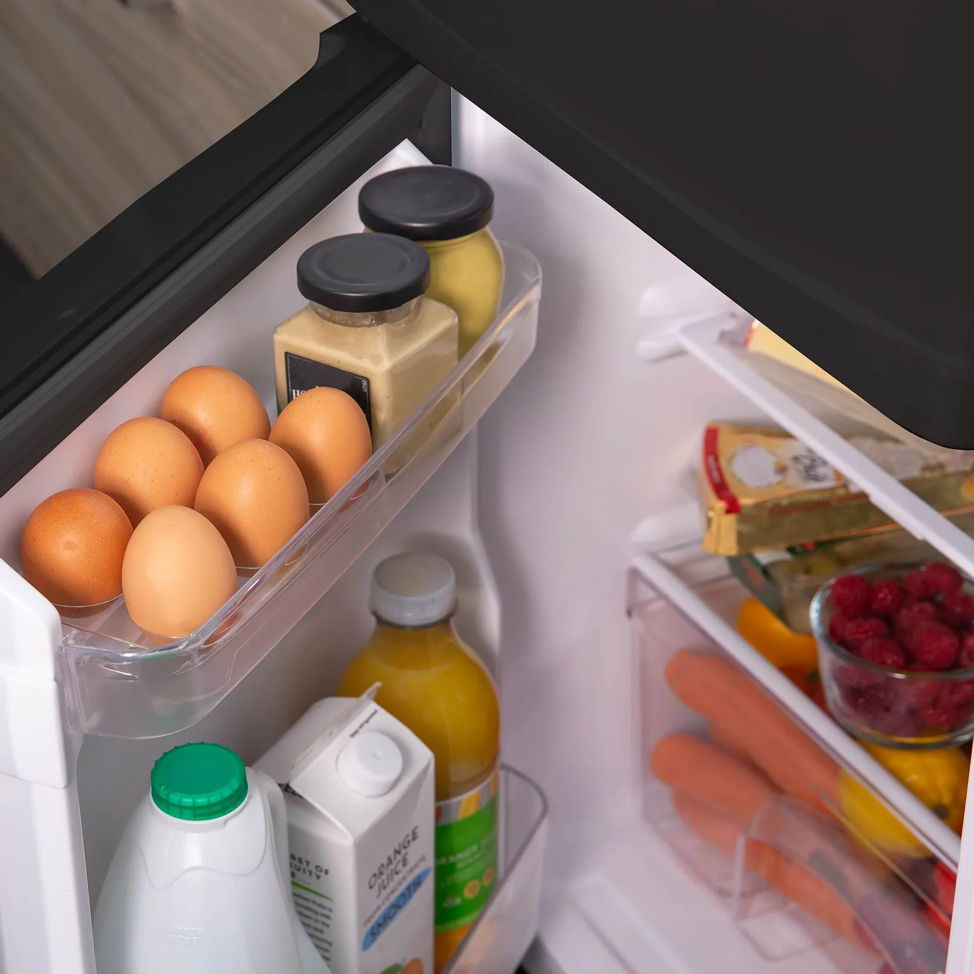 Russell Hobbs RH48UCFF2B fridge-freezer Freestanding 85 L F Black, White