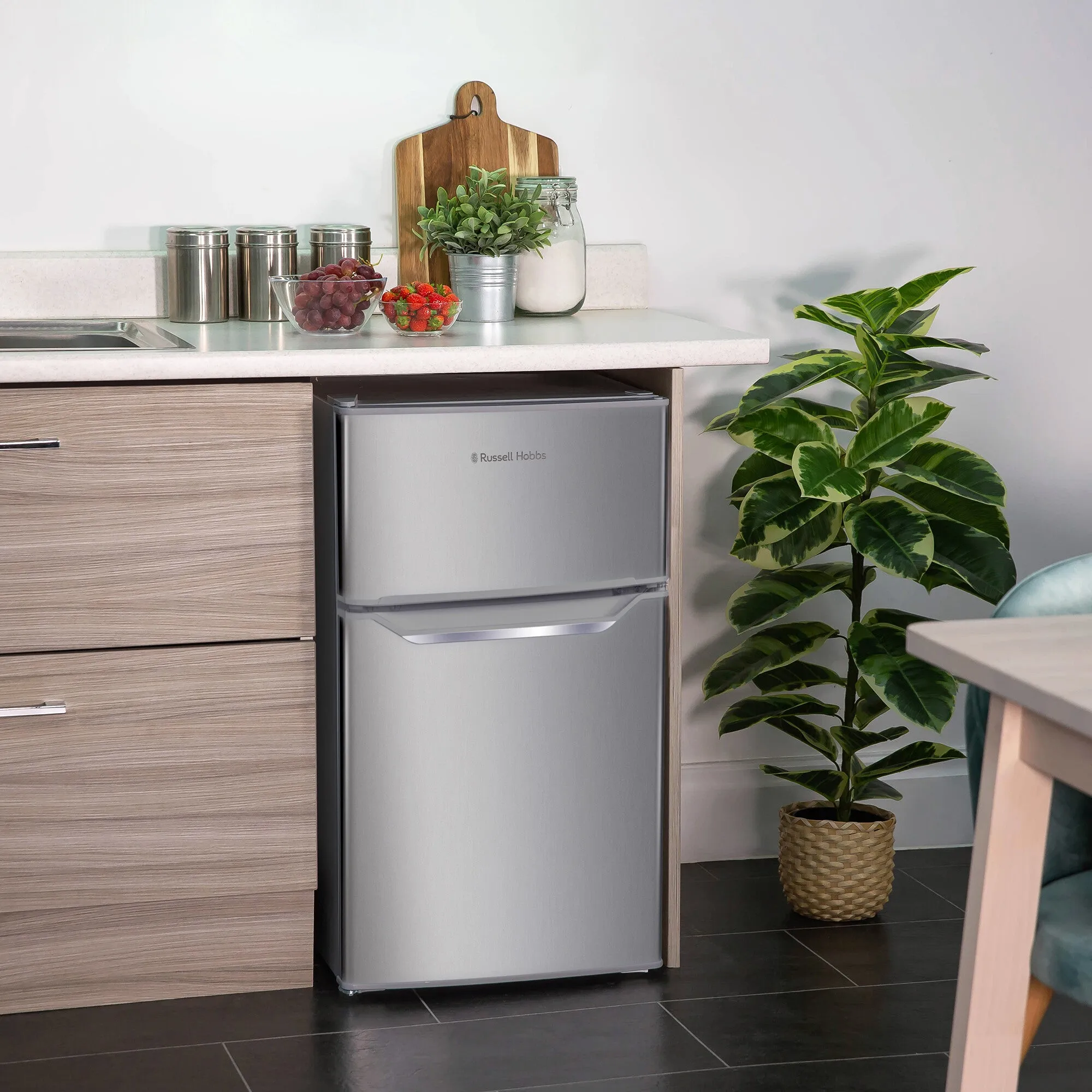 Russell Hobbs RH48UCFF2SS fridge-freezer Freestanding 85 L F Stainless steel