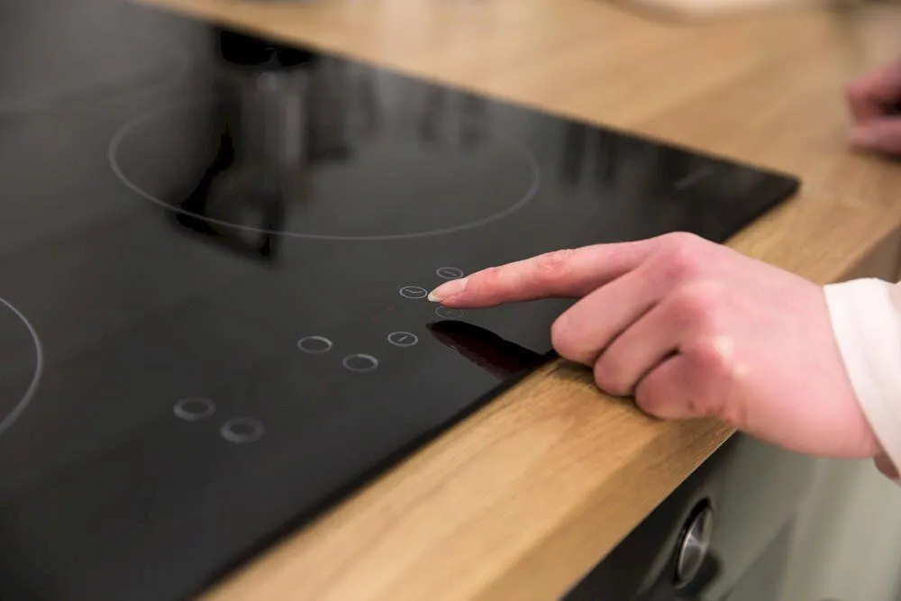 Russell Hobbs RH60IH401B-M hob Black Built-in 59 cm Zone induction hob 4 zone(s)