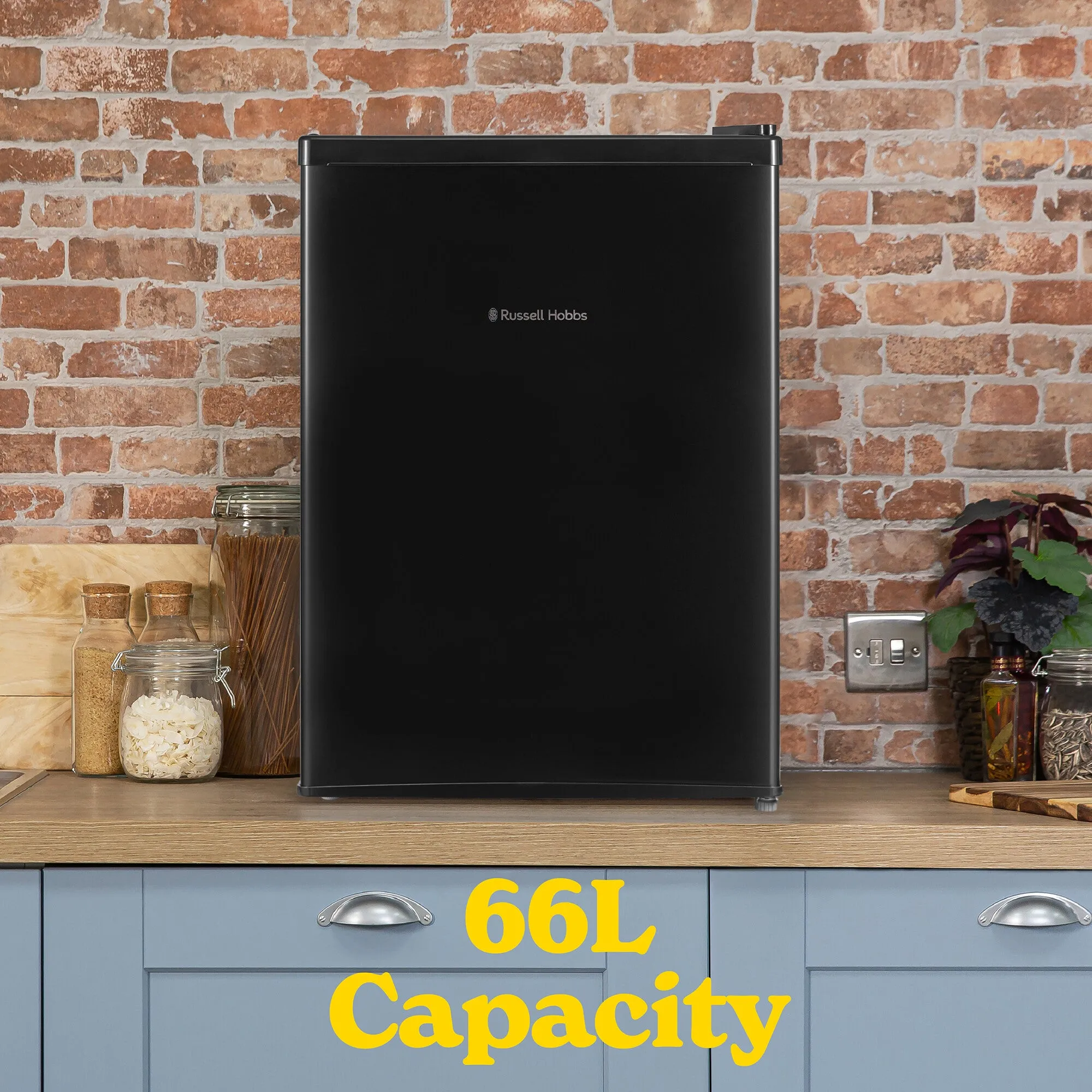Russell Hobbs RH67TTLF0E1B fridge Countertop 66 L E Black