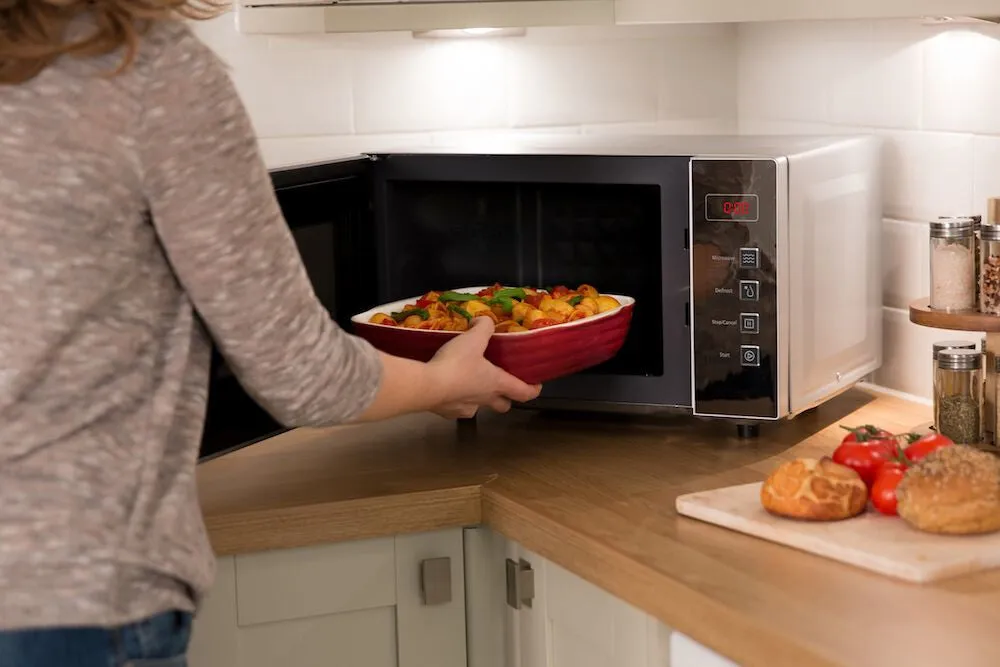 Russell Hobbs RHEM2301S microwave Silver Solo microwave Countertop 23 L 800 W
