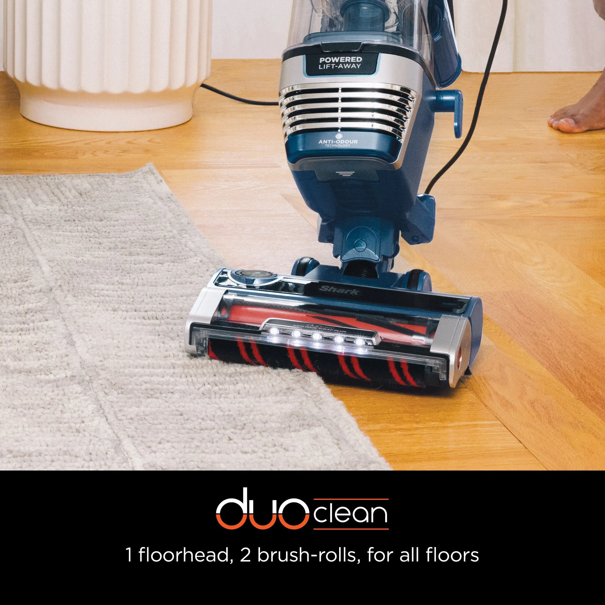 Shark Stratos XL Pet Pro Upright Vacuum Cleaner with Anti Hair Wrap Plus & Anti-Odour