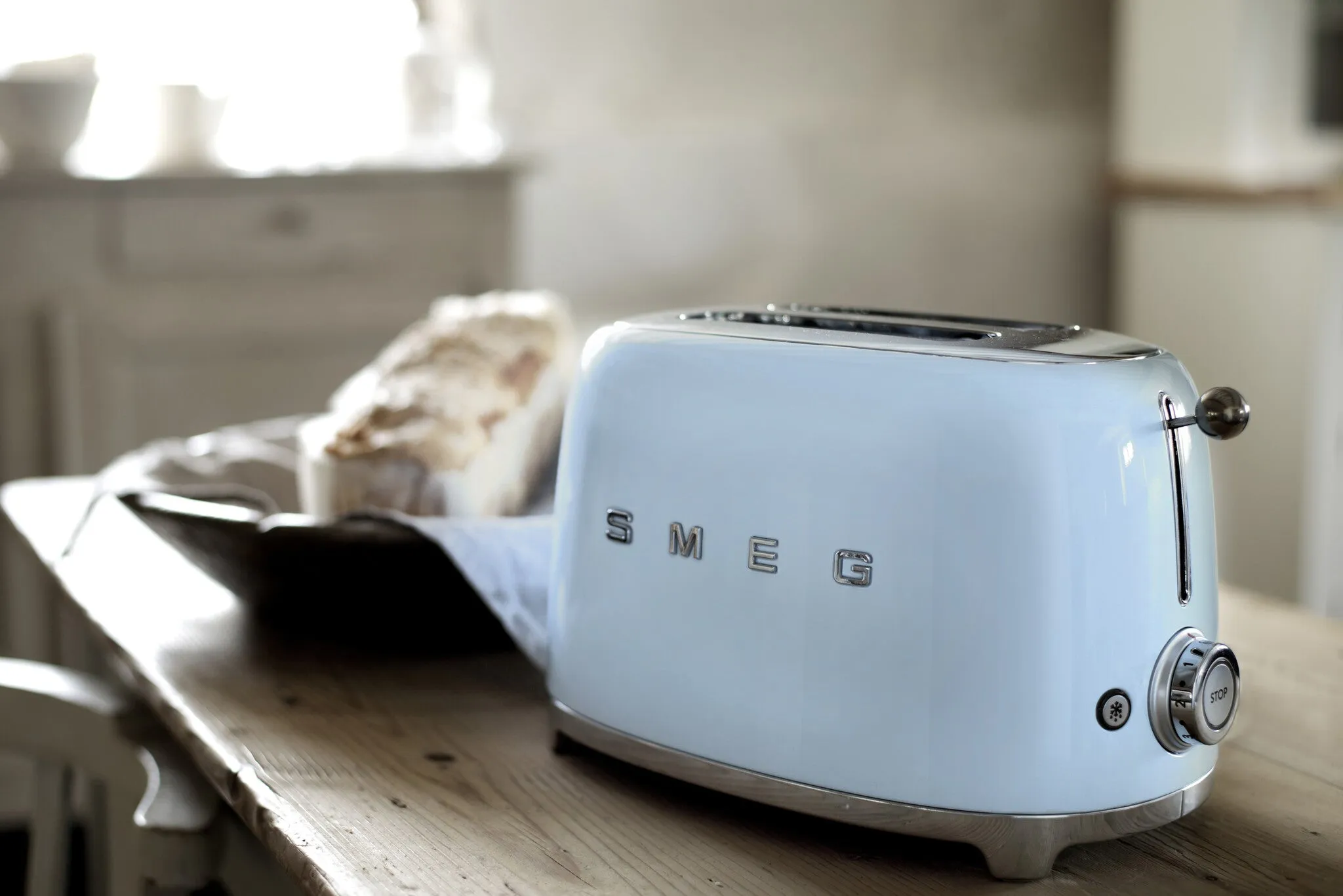 Smeg TSF01PBUK toaster 6 2 slice(s) 950 W Blue