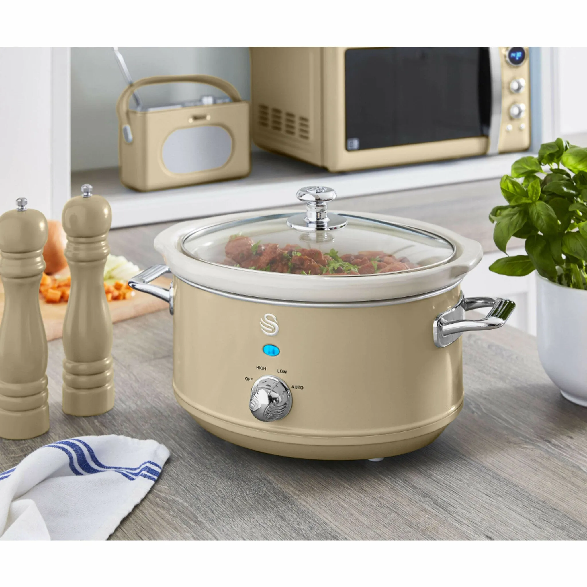 Swan 3.5L Retro Slow Cooker