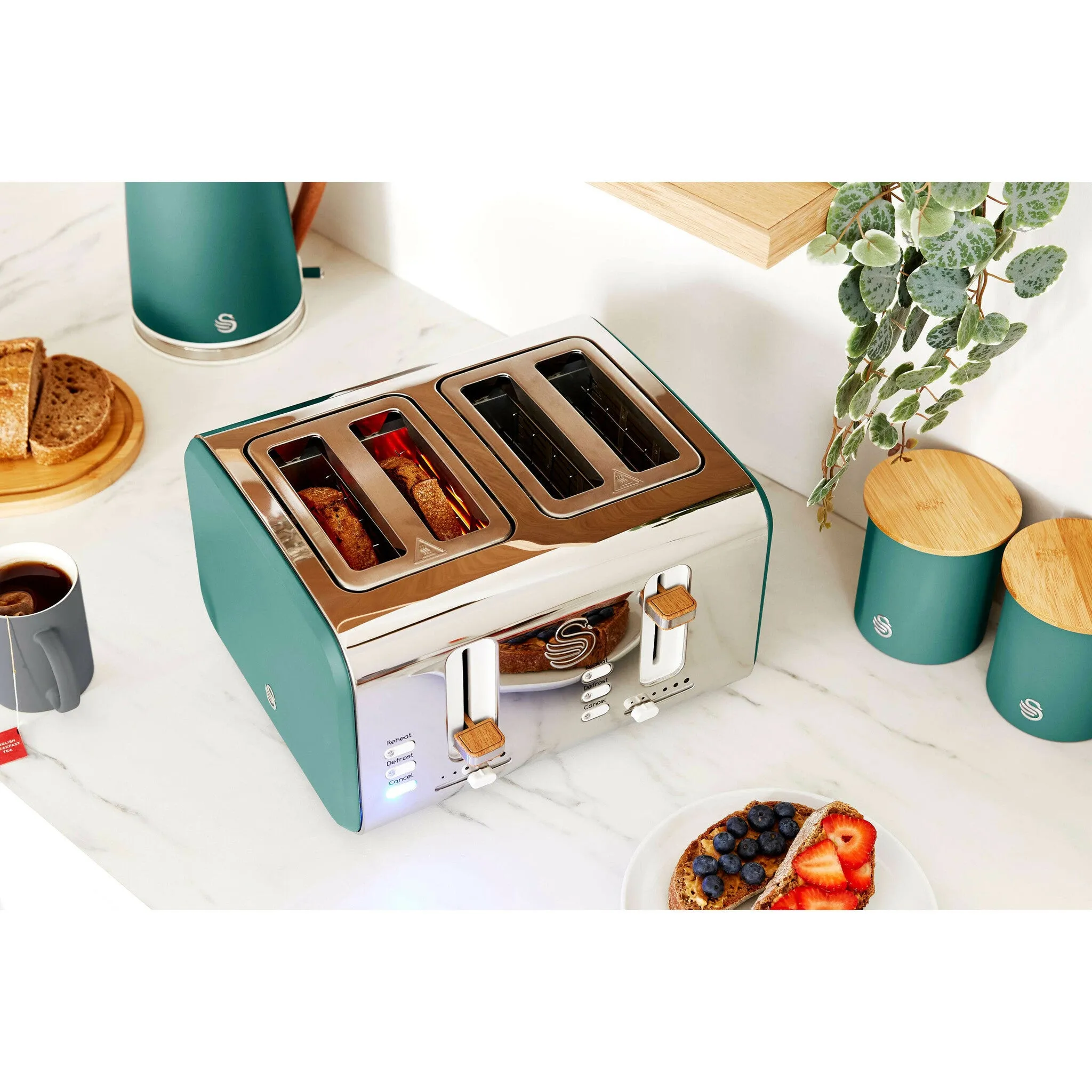 Swan 4 Slice Nordic Style Toaster