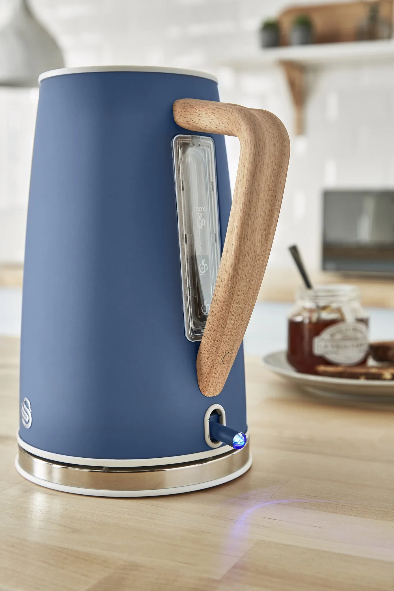 Swan SK14610BLUN electric kettle 1.7 L 3000 W Blue