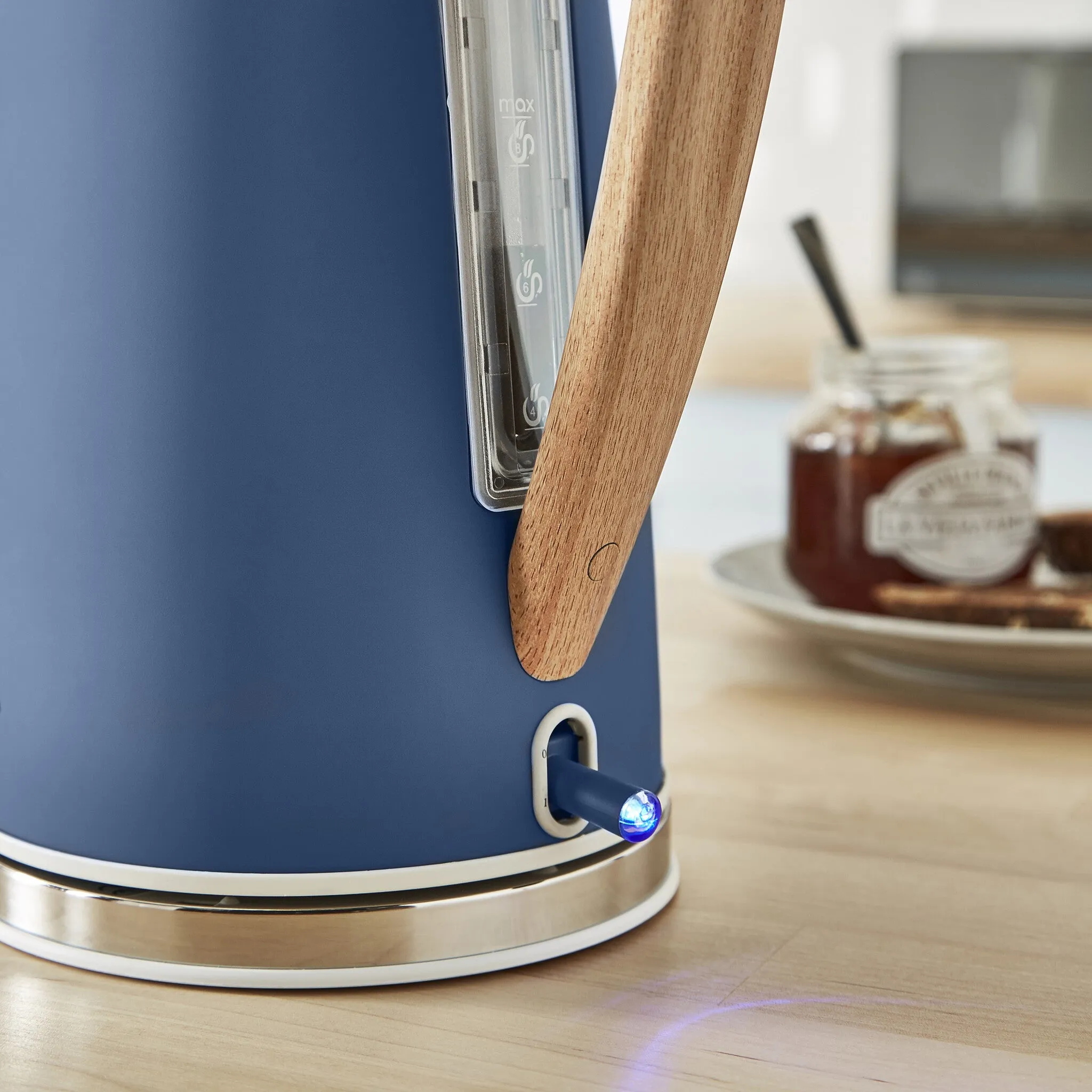 Swan SK14610BLUN electric kettle 1.7 L 3000 W Blue