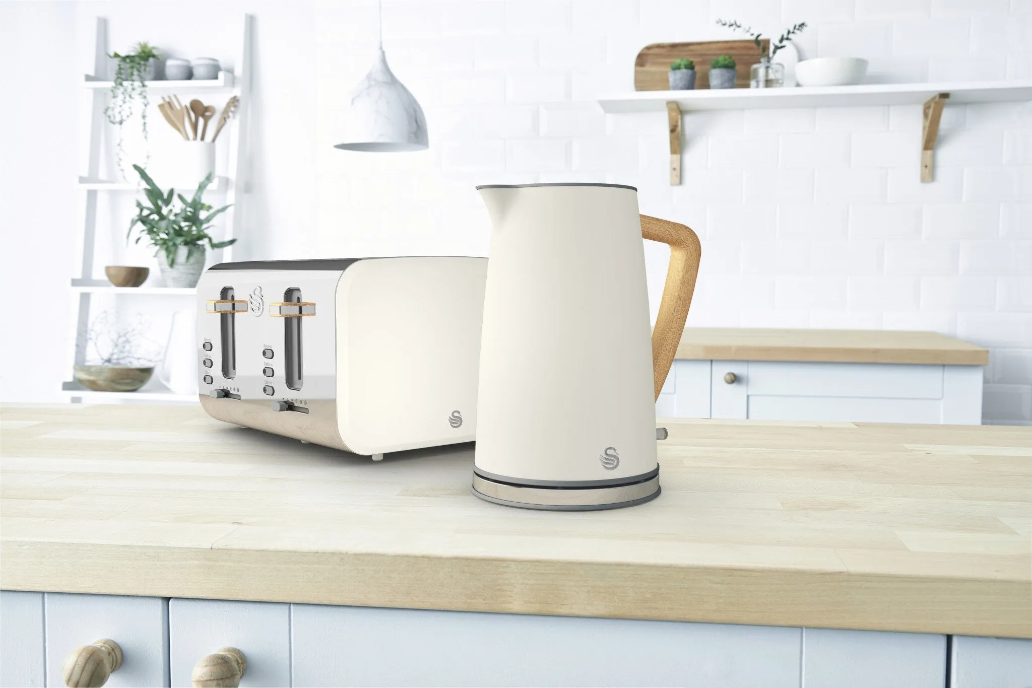 Swan SK14610WHTN electric kettle 1.7 L 3000 W White