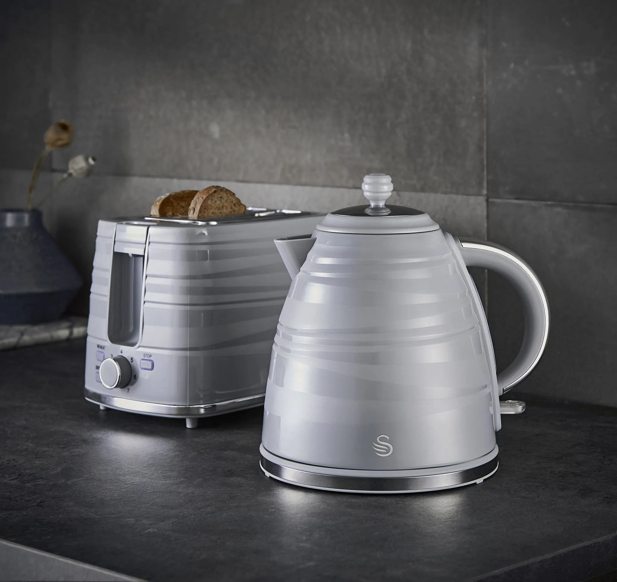 Swan SK31050GRN electric kettle 1.7 L 3000 W Grey