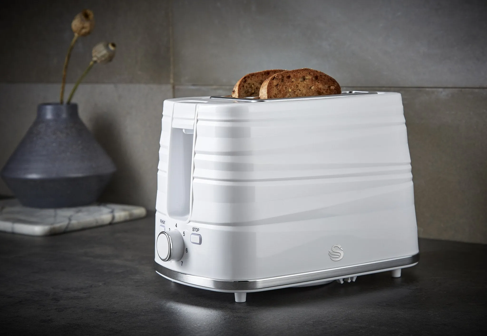 Swan ST31050WN toaster 7 2 slice(s) 930 W White