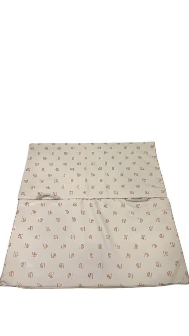 Toki Kids Vegan Leather Mat Standard, Rainbow Cream