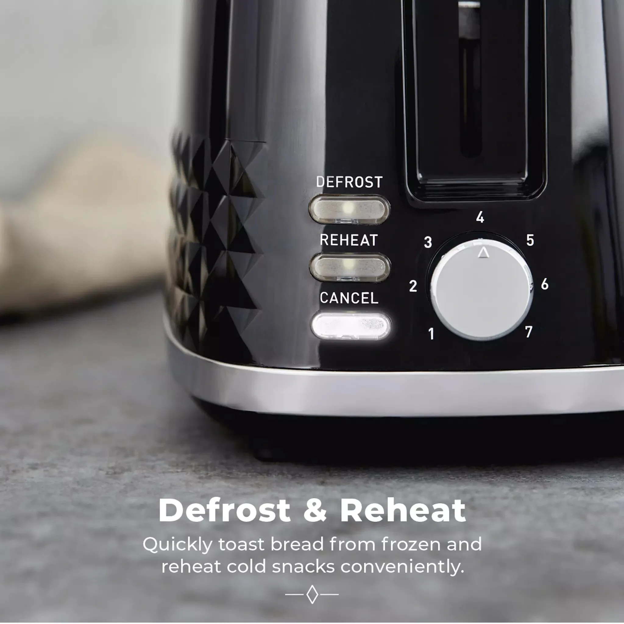 Tower Solitaire 2 Slice Toaster -Black