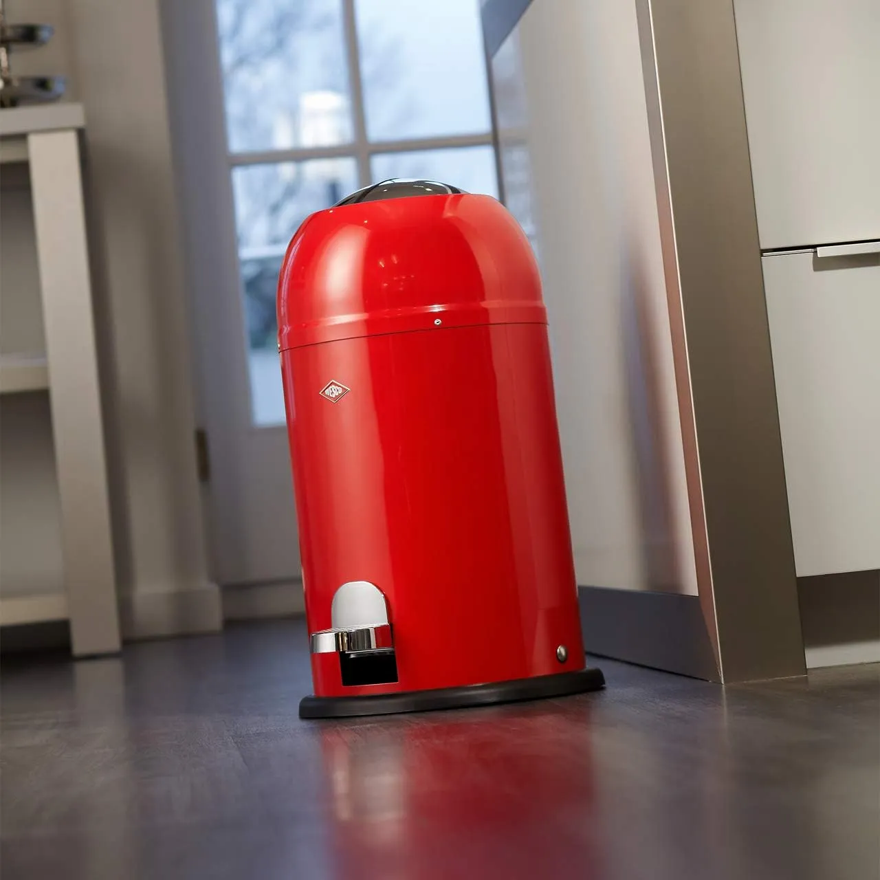 Wesco Kickmaster Junior 12 Litres, Red