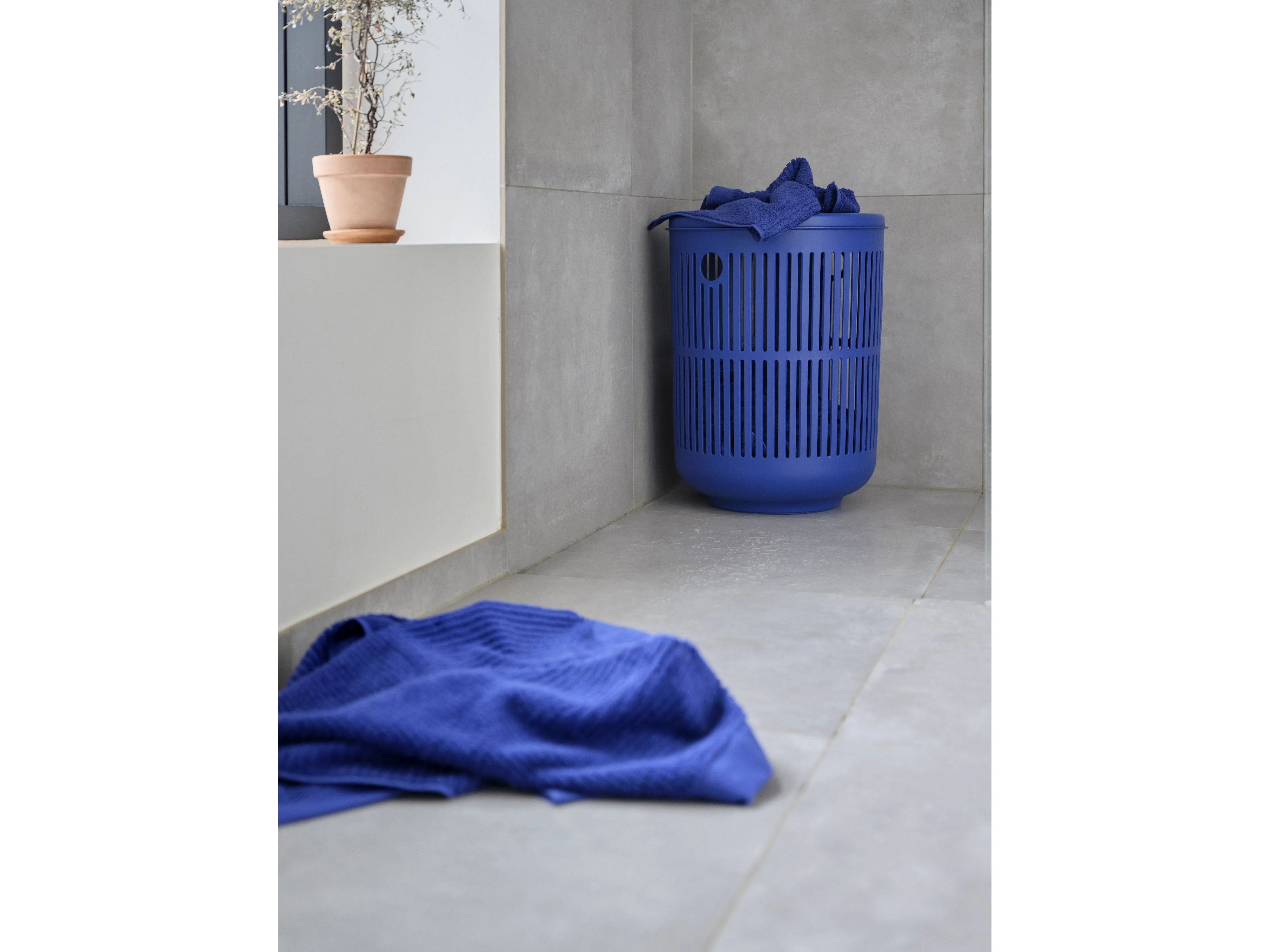 Zone Denmark Ume Laundry Basket 60 Liter, Indigo Blue